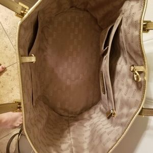 Michael kors tote